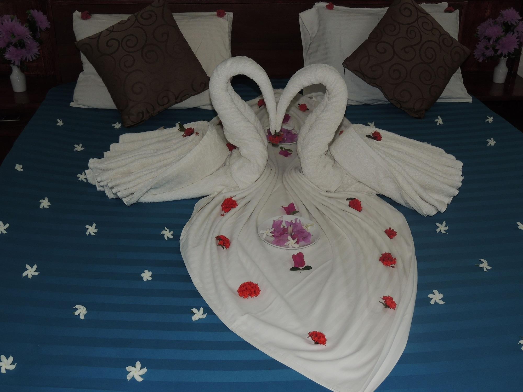 Airport Green View Resort Andiambalama Bagian luar foto